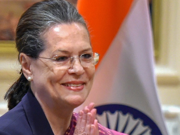 'मैंने पूरी रामायण पढ़ ली, आप पूछ रहे हैं, सीता कौन है?'