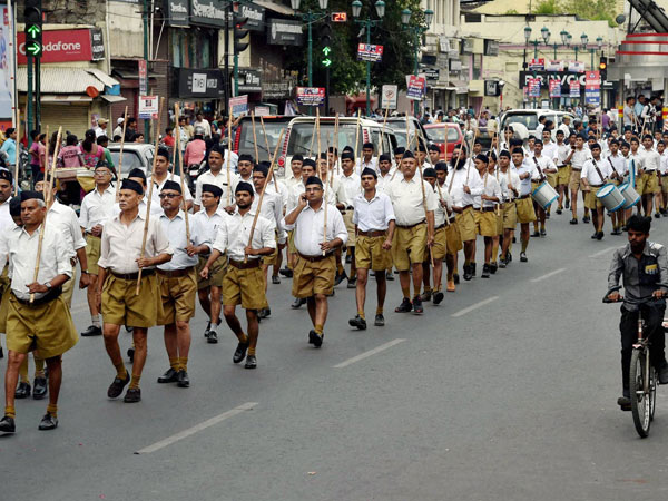 मोहन भागवत ने भी झोंकी ताकत