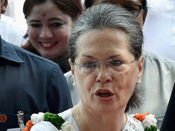 'विपक्षी दलों का सम्मान करते थे वाजपेयी'