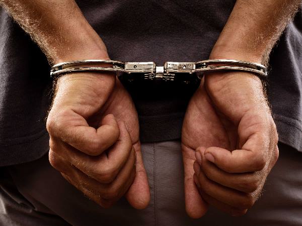 ड्राइवर ने चुरा लिए महिला के अंतःवस्त्र, लोगों ने जमकर पीटा ड्राइवर ने चुरा लिए महिला के अंतःवस्त्र, लोगों ने जमकर पीटा