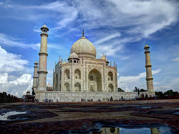 भारतीय इसे अलग निगाह से देखते हैं