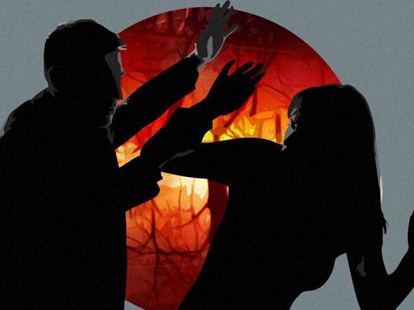 मुस्लिमों को घर से बाहर निकलने पर दी थी मार डालने की धमकी