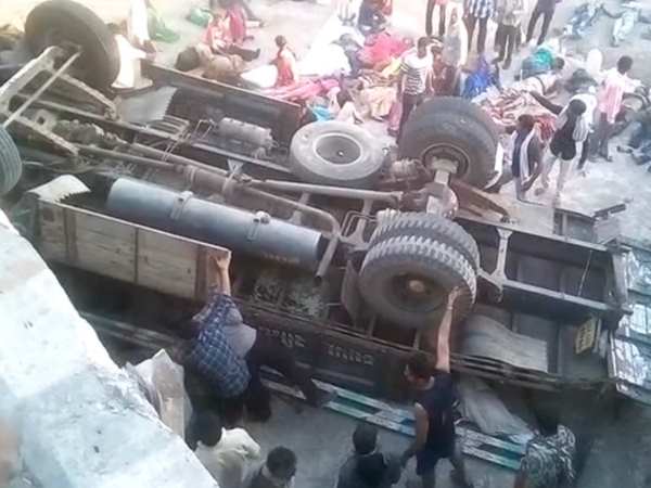 gujarat bhavnagar accident pictures many people dead gujarat bhavnagar accident pictures many people dead