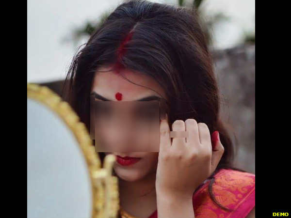 शादी के अगले दिन मायके आई और वहीं से भाग गई