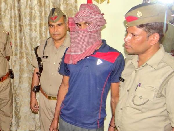 chandauli section commandar krishna murari alias mahadev arrested by varanasi ATS chandauli section commandar krishna murari alias mahadev arrested by varanasi ATS