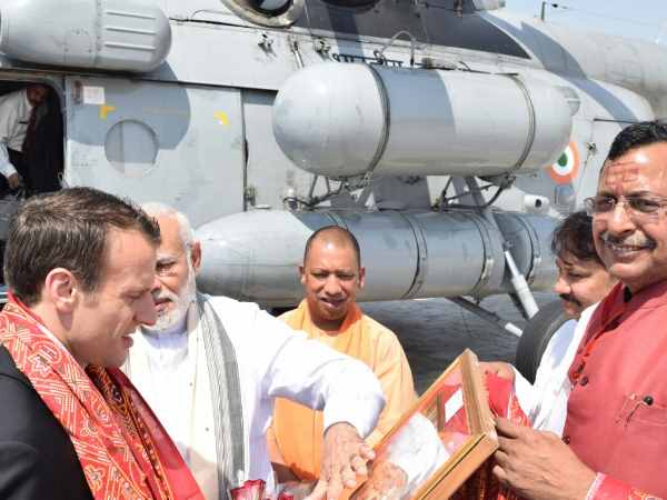 President Emmanuel Macron astonished after seeing pic of deity President Emmanuel Macron astonished after seeing pic of deity