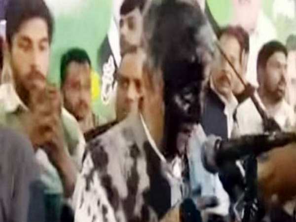 चेहरा धुल कर दोबारा पढ़ा भाषण