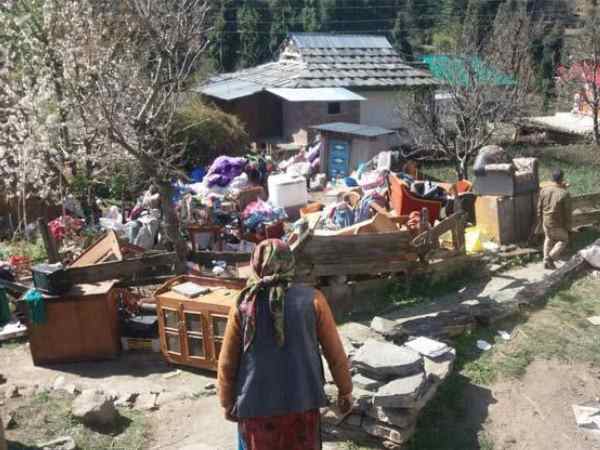 Houses caught fire in Chaupal area of Shimla Houses caught fire in Chaupal area of Shimla