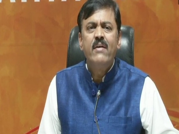 आंध्र प्रदेश में 11 में से 9 प्रोजेक्ट शुरू हुए, चंद्रबाबू नायडू के आरोप झूठे: जीवीएल नरसिम्हा आंध्र प्रदेश में 11 में से 9 प्रोजेक्ट शुरू हुए, चंद्रबाबू नायडू के आरोप झूठे: जीवीएल नरसिम्हा