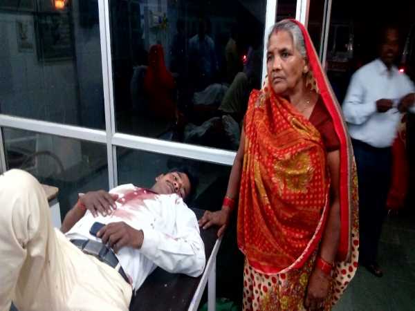 शराब पीते वक्त दो पक्षों में मारपीट