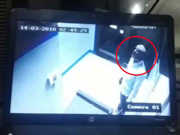 Three ATMs cut by thieves in Kanpur Three ATMs cut by thieves in Kanpur