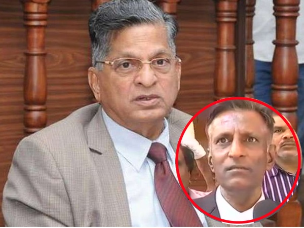 उसने चाकू से उन पर तीन बार हमला किया जिसके बाद वे जमीन पर गिर पड़े
