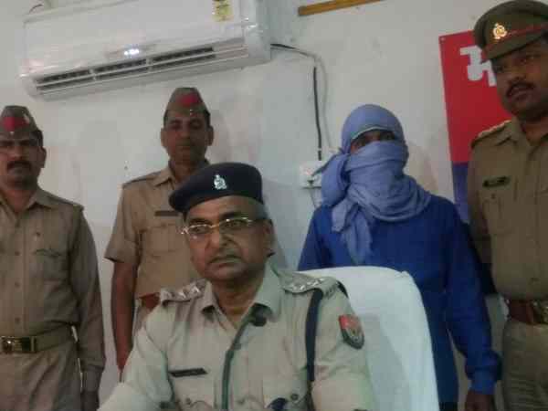 16 मार्च को खेत में मिला था शव