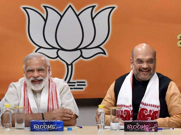 तात्कालिक राजनीतिक जोखिम काफी कम है