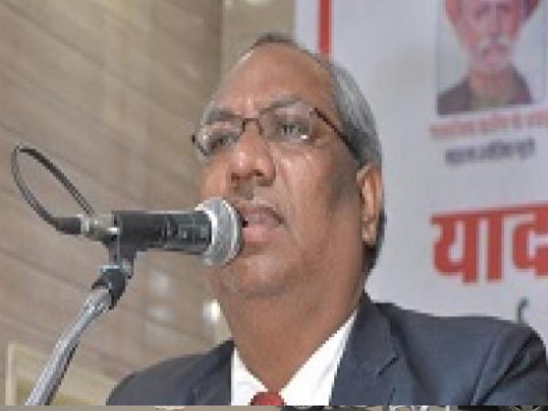निषाद पार्टी के अध्यक्ष ने की कार्रवाई