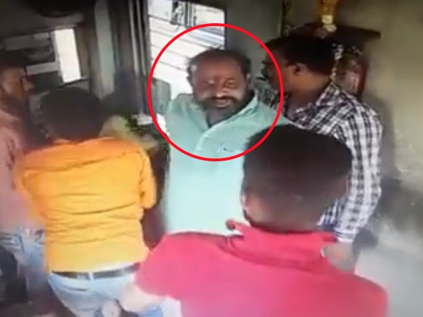 भाजपा विधायक जीतमल खांट की गाड़ी रोककर मांग लिया टोल