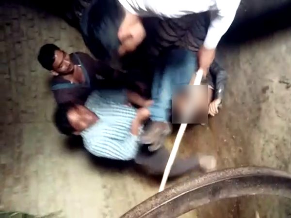 पिटाई का वीडियो हुआ सोशल पर वायरल