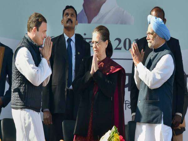 सोनिया गांधी ने पीएम नरेंद्र मोदी पर किए ये बड़े हमले
