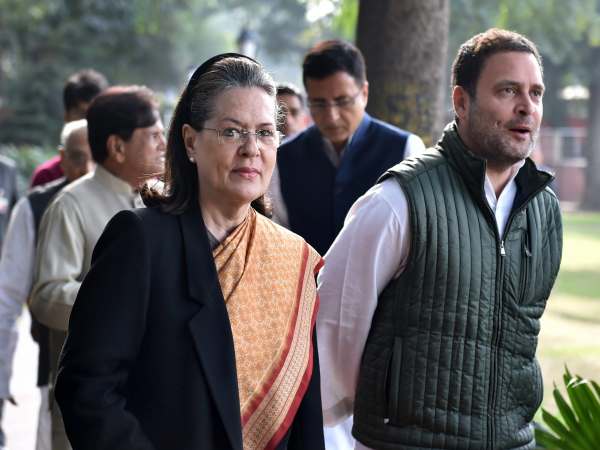 प्रियंका गांधी की राजनीति में एंट्री पर सोनिया गांधी ने कही बड़ी बात