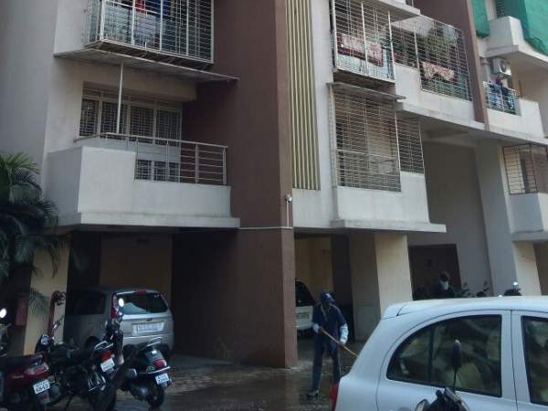 girl child died after collapse from 9th floor in pune girl child died after collapse from 9th floor in pune