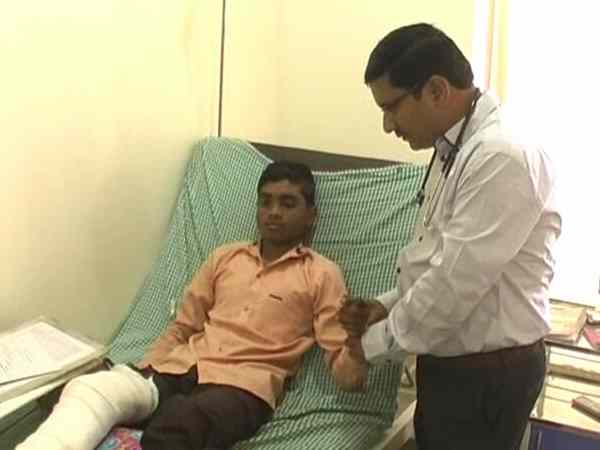 student gave exam even after accident in pune student gave exam even after accident in pune