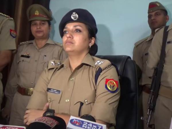 Flesh trade busted inside hotel Tapasya in Agra Flesh trade busted inside hotel Tapasya in Agra