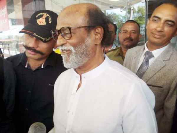 'राजनीति पर टिप्पणी नहीं करूंगा'