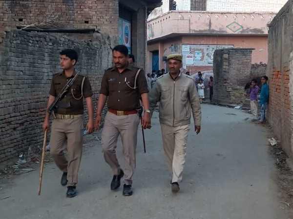अवैध हथियारों की सूचना पर पहुंची पुलिस