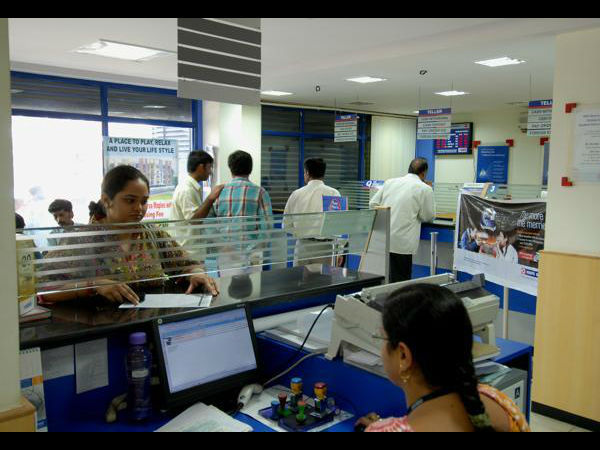मिनिमम चार्ज लेकर SBI की हो रही थी आलोचना