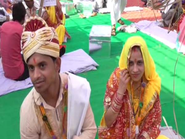 kannauj Gram Panchayat secretaries have been suspended by the DM and filed a fraud case kannauj Gram Panchayat secretaries have been suspended by the DM and filed a fraud case