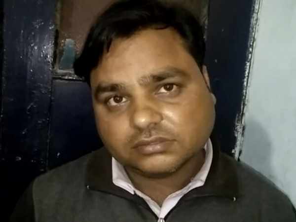 police arrest fraud man who cheat youth in Shahjahanpur police arrest fraud man who cheat youth in Shahjahanpur
