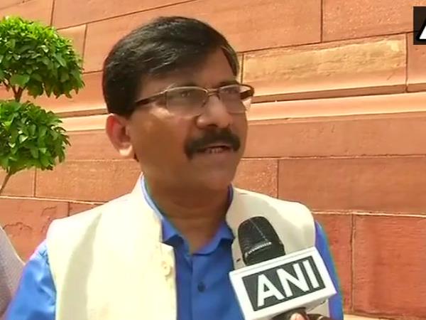 नरेश अग्रवाल पर शिवसेना का निशाना