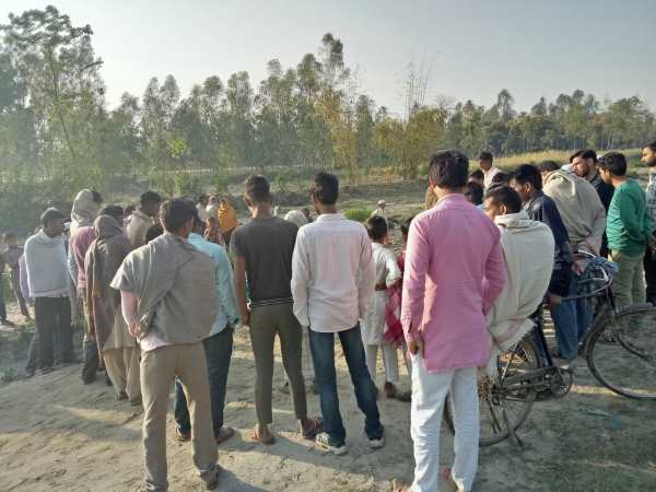 बीवी-बेटी से हुआ विवाद