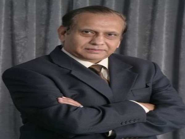 लाइफ विथ वैल्यूज: बच्चों के चरित्र निर्माण के लिए एक जरूरी किताब लाइफ विथ वैल्यूज: बच्चों के चरित्र निर्माण के लिए एक जरूरी किताब
