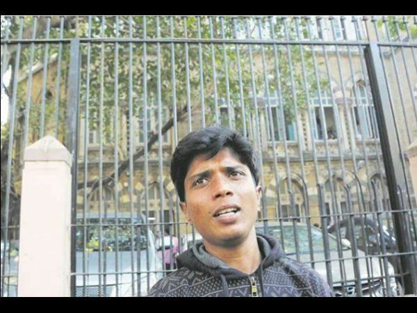 बीड जिले में वीमेंस स्क्वॉड में कॉन्स्टेबल पद पर तैनात हैं