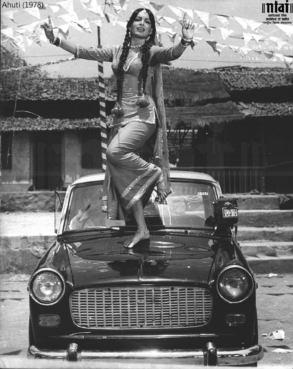 स्टारडम, तीन आशिक़ और तन्हाई में मौत...कहानी परवीन बाबी की स्टारडम, तीन आशिक़ और तन्हाई में मौत...कहानी परवीन बाबी की