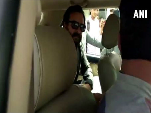 WATCH: Actor Saif Ali Khan Lost his cool outside Jodhpur Airport and threaten his driver WATCH: Actor Saif Ali Khan Lost his cool outside Jodhpur Airport and threaten his driver