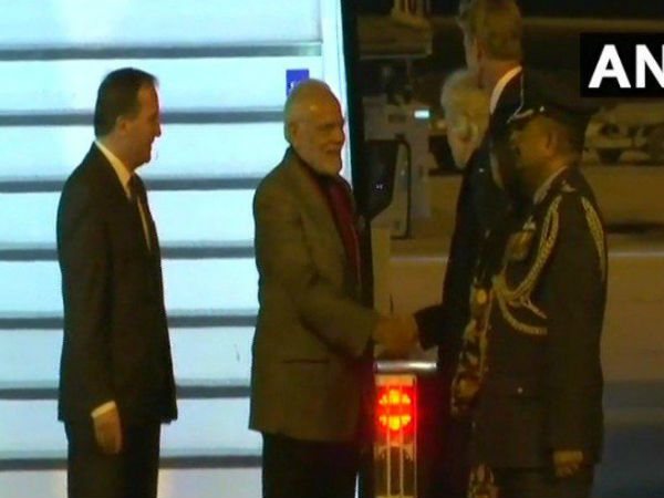 WATCH: Prime Minister Modi received by Swedish Prime Minister Stefan Löfven on arrival in Stockholm, Sweden. WATCH: Prime Minister Modi received by Swedish Prime Minister Stefan Löfven on arrival in Stockholm, Sweden.