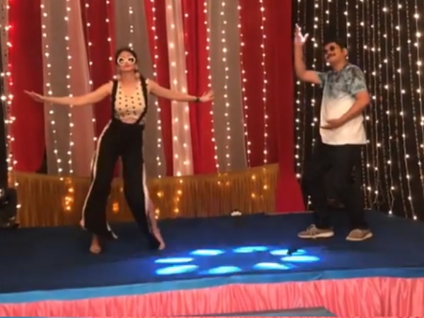 रवीना टंडन और गोविंदा बने अनीता और मनमोहन