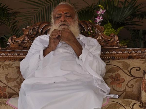 आसाराम का कोडवर्ड नंबर 1- लेजर टॉर्च