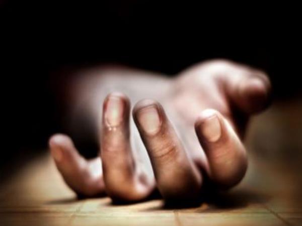 बरेली: चचेरी बहन से नंबर आए कम, कर लिया आत्मदाह बरेली: चचेरी बहन से नंबर आए कम, कर लिया आत्मदाह