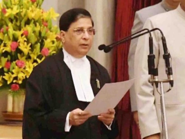 शांति भूषण ने दायर की याचिका