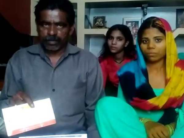A father has to borrow money to marry his daughter in Aligarh A father has to borrow money to marry his daughter in Aligarh