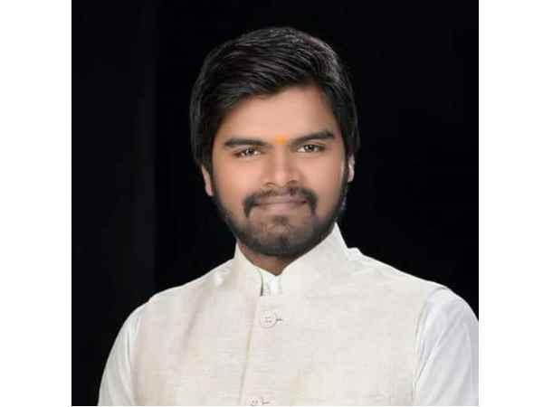 LLB student shot dead in allahabad LLB student shot dead in allahabad