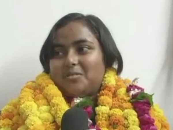 up board Anjali Verma tops in high school up board Anjali Verma tops in high school