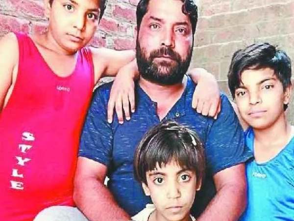 हसनपुर लुहारी गांव की रहने वाली हैं बच्चियां
