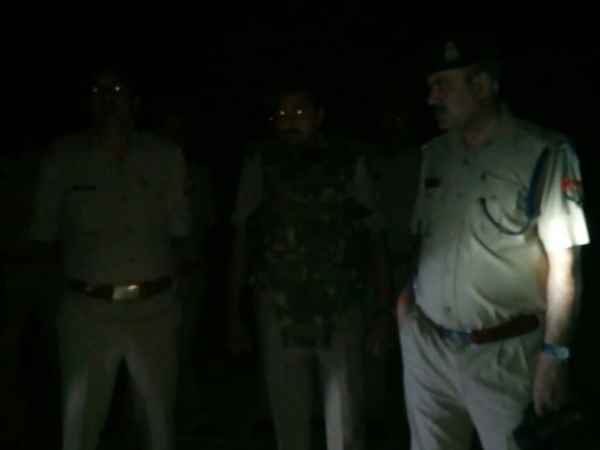 gangster injured in police encounter in Balrampur gangster injured in police encounter in Balrampur