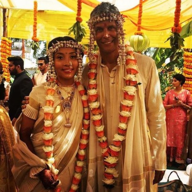मिलिंद सोमन की दीवानी क्यों हो जाती हैं लड़कियां मिलिंद सोमन की दीवानी क्यों हो जाती हैं लड़कियां
