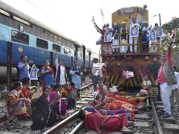 bharat bandh sc st protection act turn violent curfew firing bharat bandh sc st protection act turn violent curfew firing