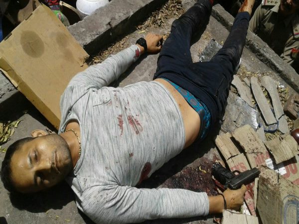 इस तरह पुलिस ने मार गिराया